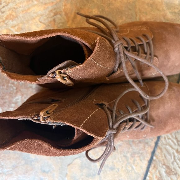 ORIGINS reddish tan color bootie with zipper inside size 11 - Picture 3 of 5